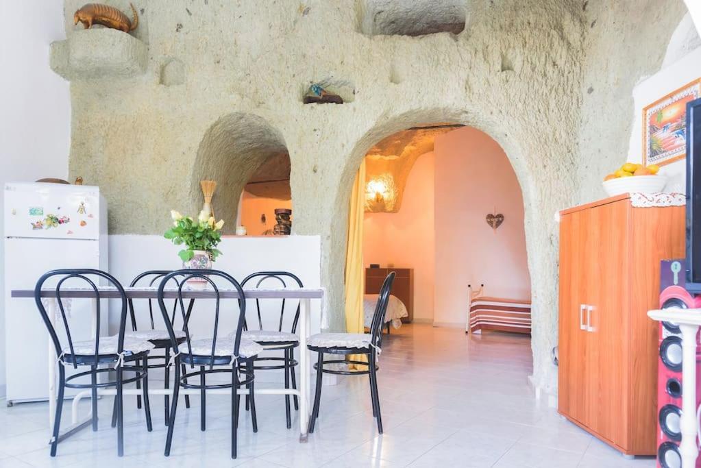 Appartamento In Pietra Di Tufo Verde Ischitana, Forio Forio (Isola d'Ischia) Exterior foto